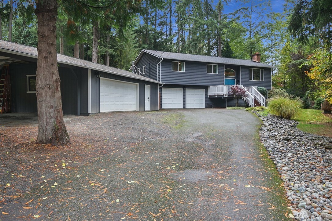 Property Photo:  6729 187 St SE  WA 98296 