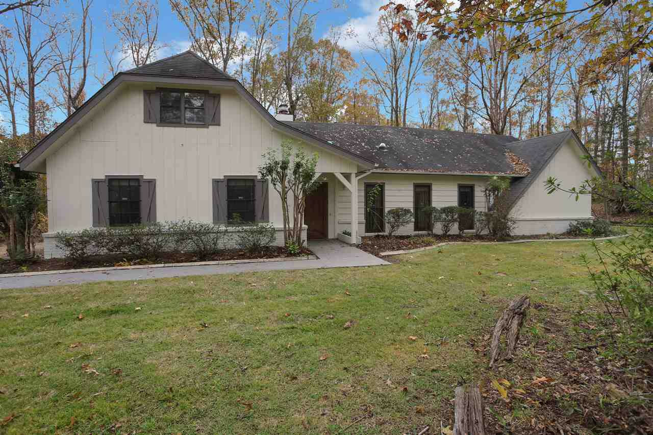 Property Photo:  104 Riverbend Drive  MS 39047 