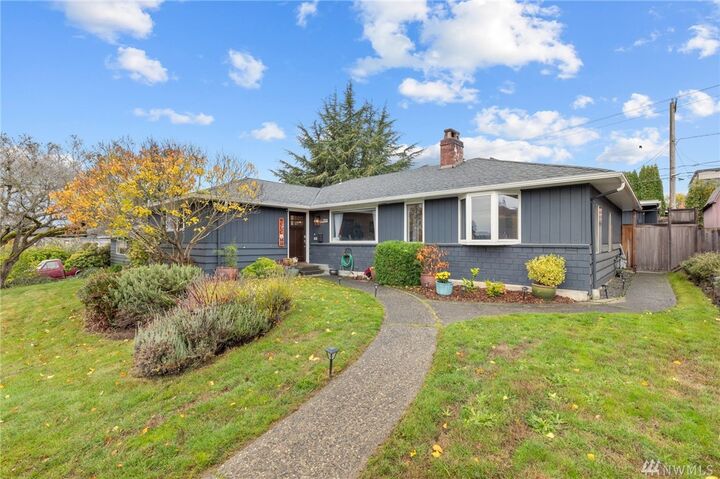 7931 32nd Ave SW  Seattle WA 98126 photo