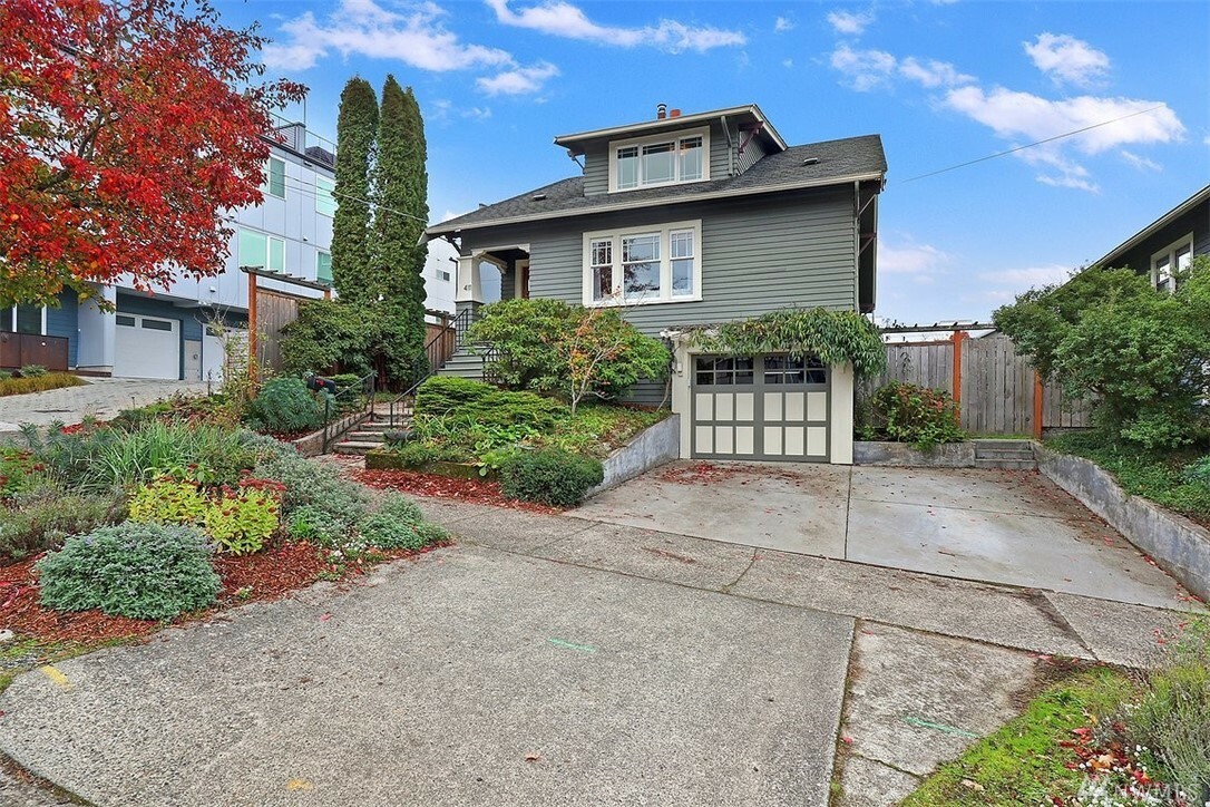 Property Photo:  411 NW 56th St  WA 98017 