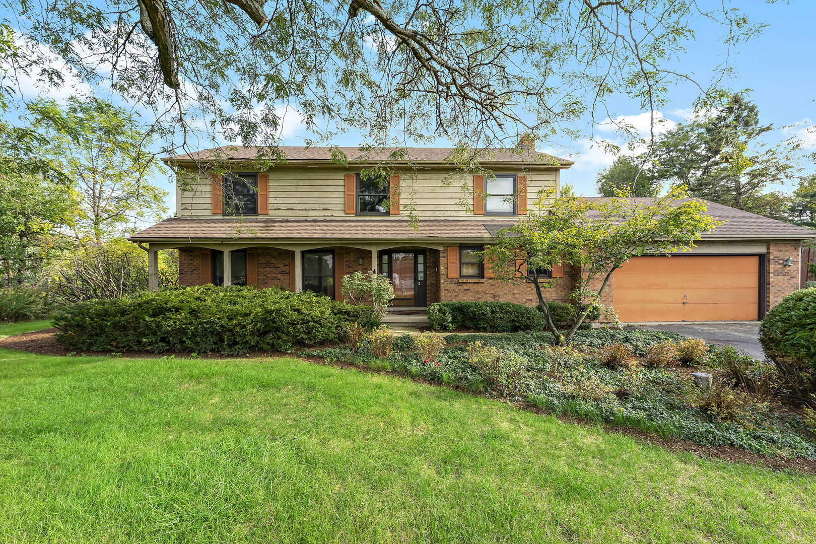 Property Photo: 40W465 Longshadow Lane IL 60175