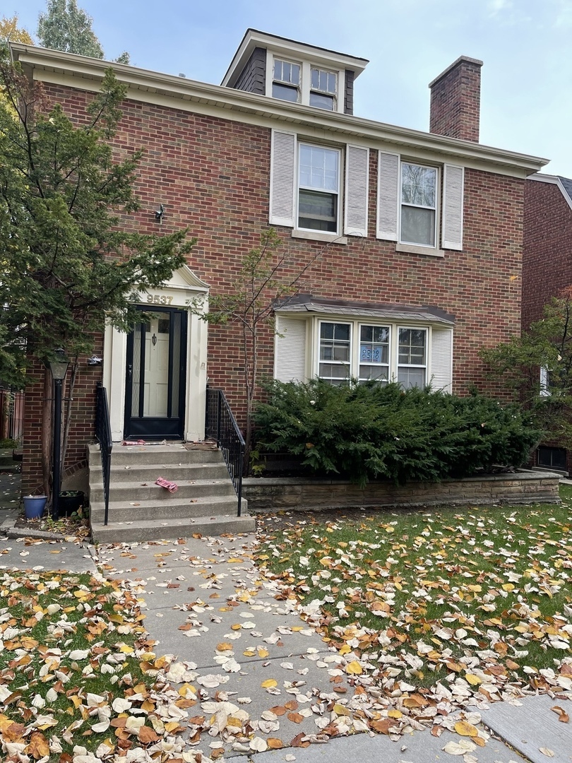 Property Photo:  9537 S Leavitt Street  IL 60643 