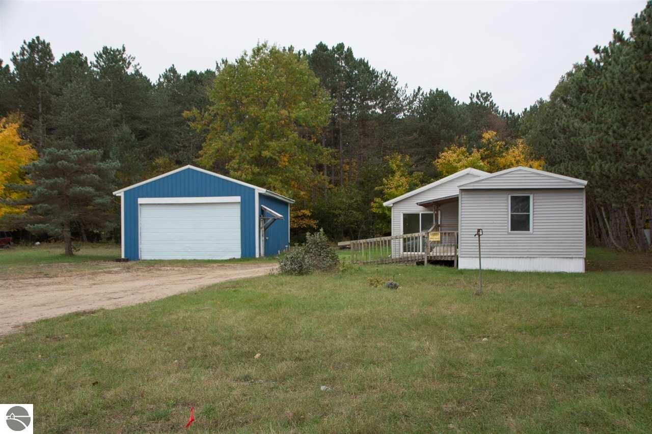 Property Photo:  7767 Hahn Circle Drive  MI 49676 