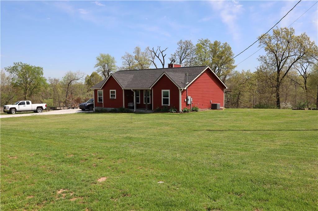 Property Photo:  19136 Strawberry Plant Road  AR 72704 