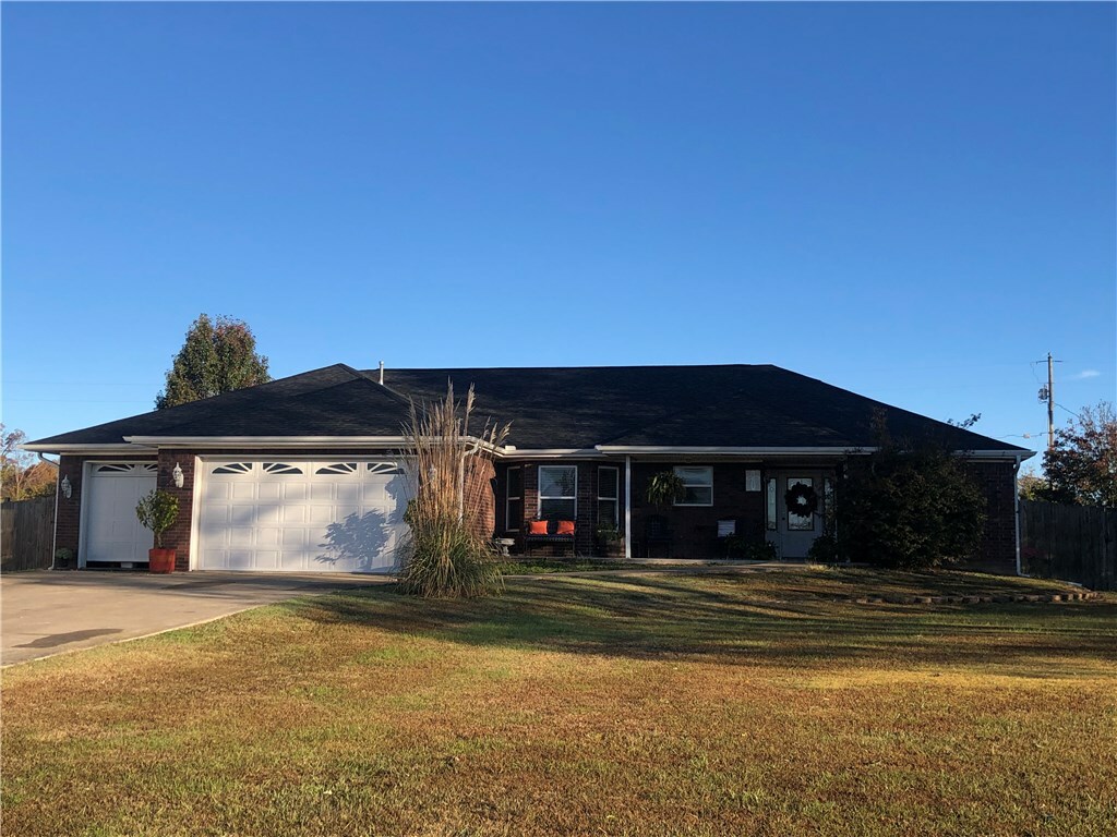 Property Photo:  13050 S Willow Oak Lane  AR 72756 