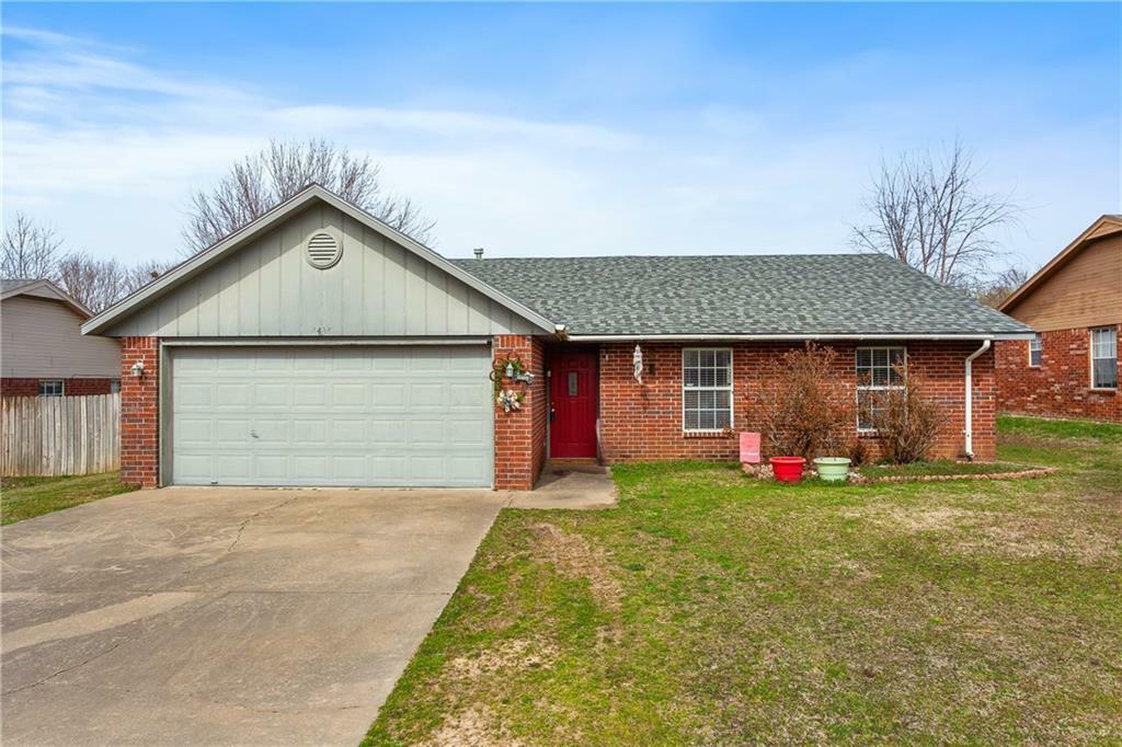 Property Photo:  4434 W Cheyenne Drive  AR 72704 