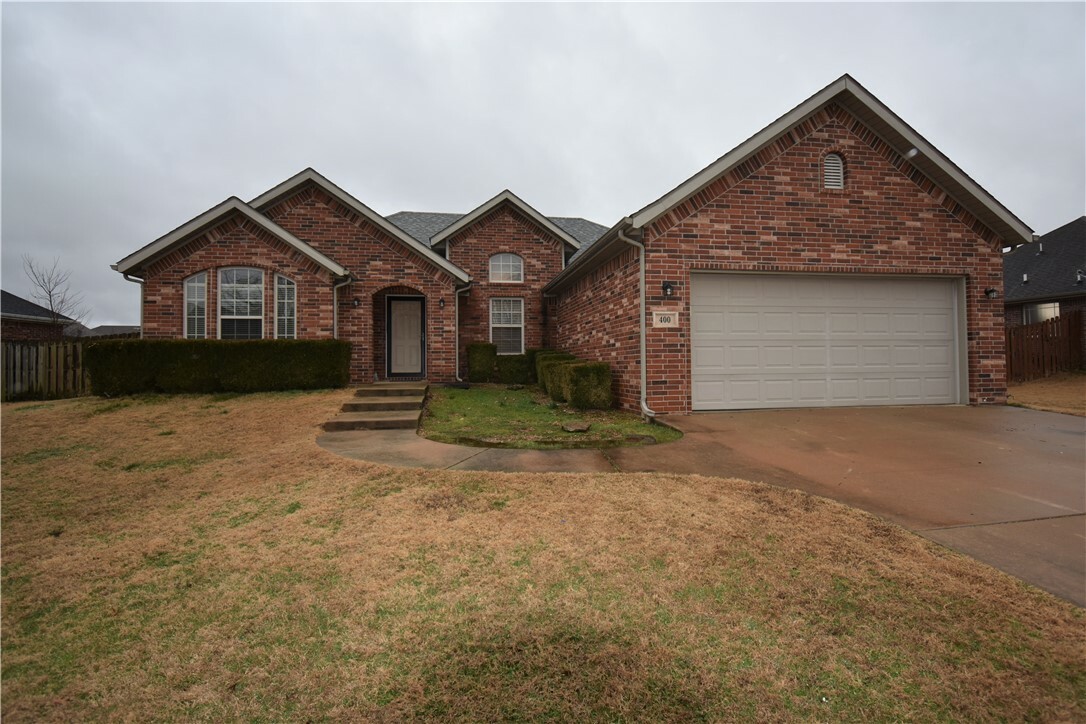 Property Photo:  400 Coopers Way  AR 72719 