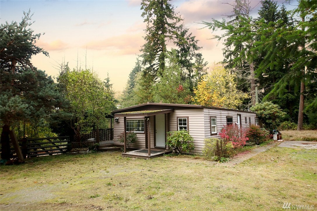 Property Photo:  3835 Midvale Rd  WA 98236 