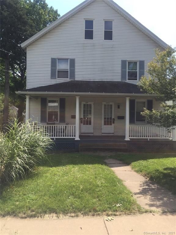 Property Photo:  272 Oak Street  CT 06040 
