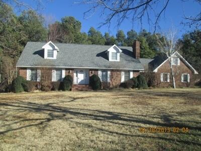 Property Photo: 2744 Sherwood Lane AR 72703