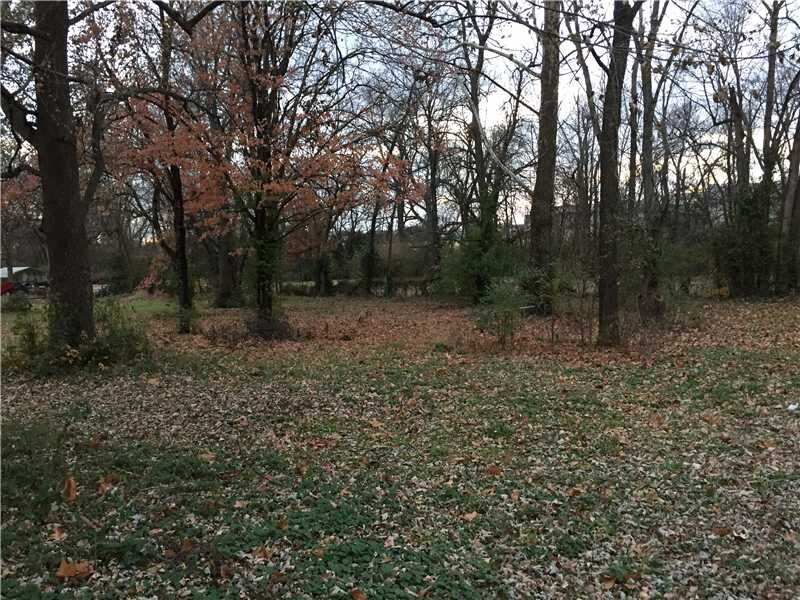Property Photo: 181 W Vine (Lot-2)) Street AR 72730