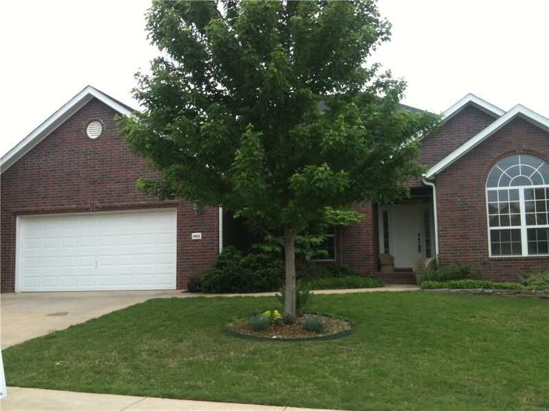 Property Photo: 4821 W Constitution Drive AR 72704