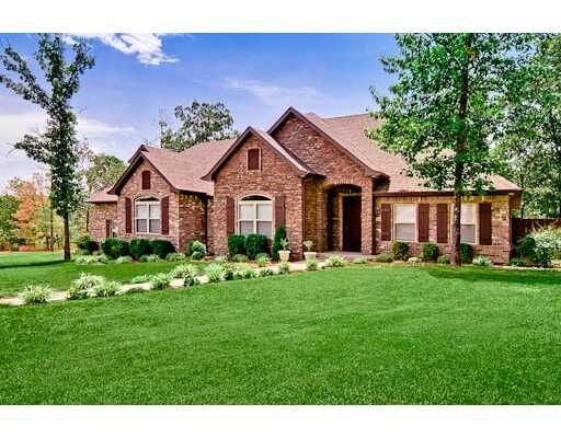 Property Photo: 16905 Gum Springs Drive AR 72761