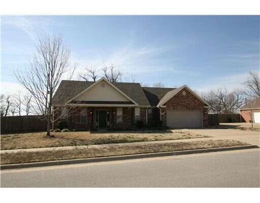 Property Photo:  2201 N Hidden Creek Drive  AR 72704 