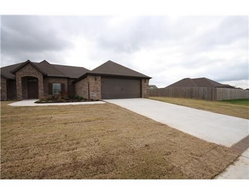 Property Photo: 1305 SW Starry Sky Boulevard AR 72712