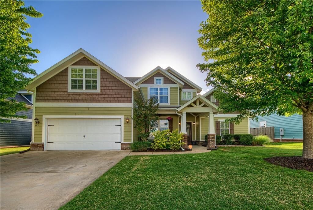 Property Photo:  1013 Sloane Square  AR 72718 