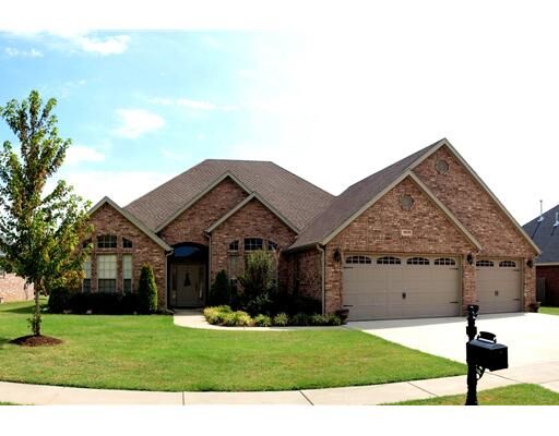 Property Photo: 4519 W Wedge Drive AR 72704