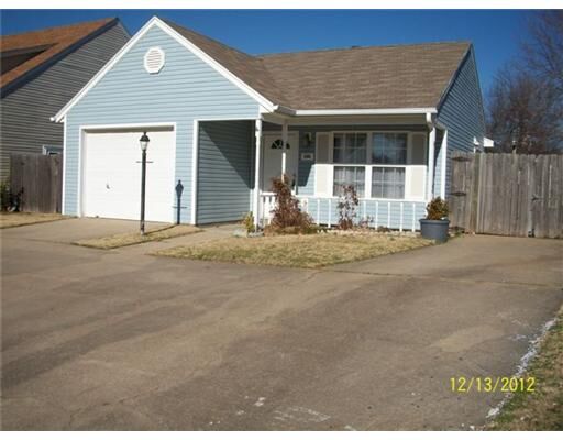 Property Photo: 2106 Blueberry Lane AR 72762