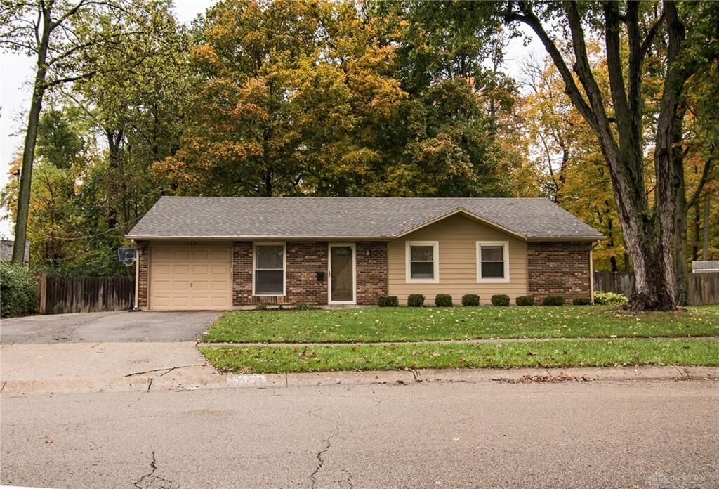 Property Photo: 325 Halifax Drive OH 45377