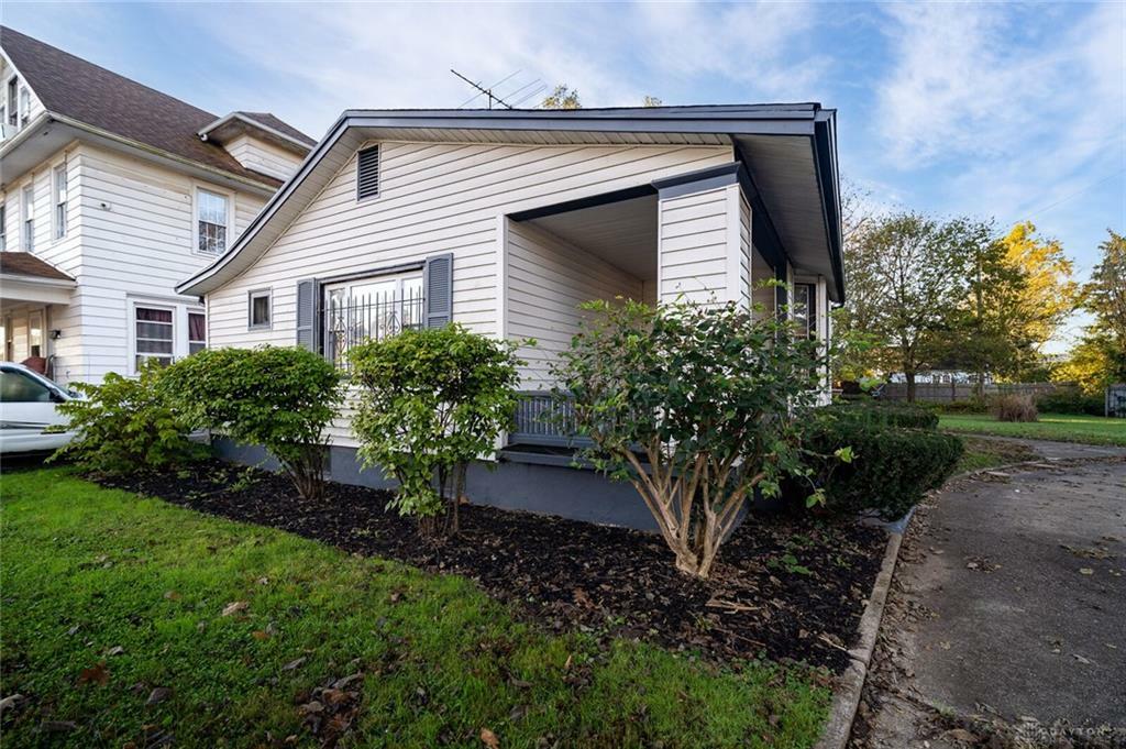 Property Photo: 704 10th Avenue OH 45044