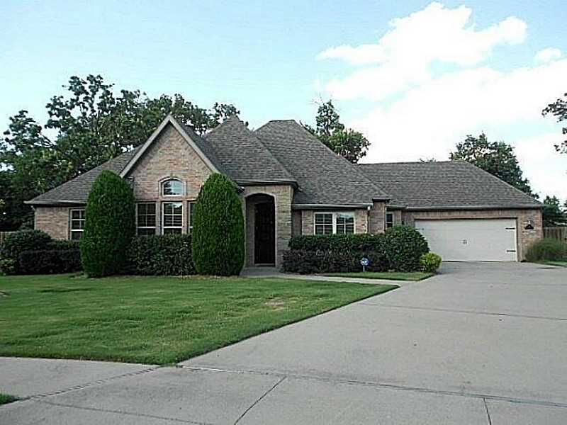 Property Photo: 5401 S 45th Court AR 72758