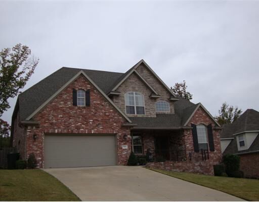 Property Photo: 7004 Inglewood Court AR 72758