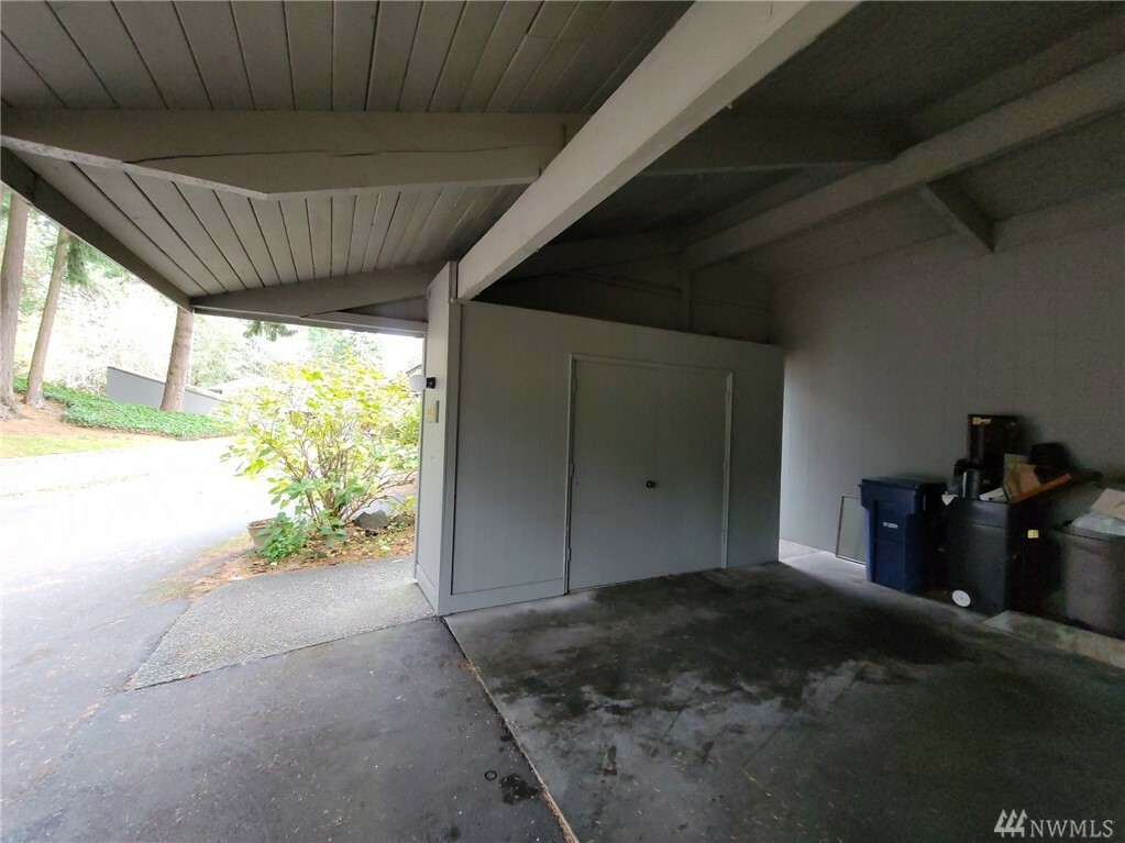 Property Photo:  6268 137th Place NE 239  WA 98052 