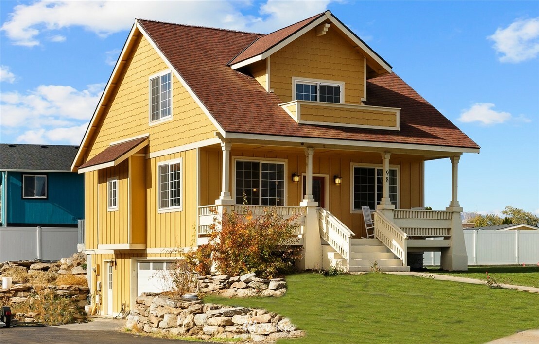 Property Photo: 98 Saratoga Lane WA 98828