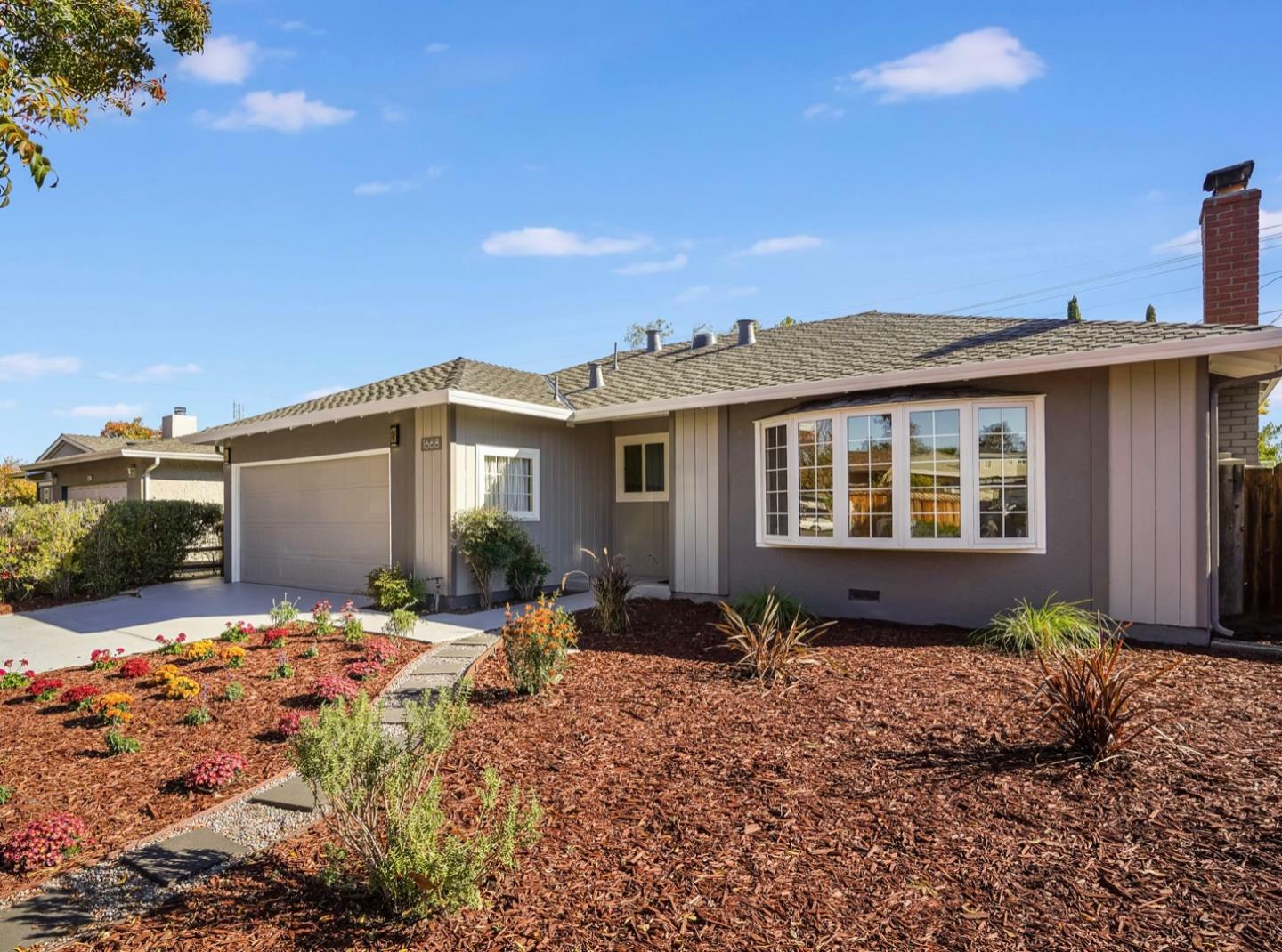 Property Photo: 1668 Grosbeak Avenue CA 94087