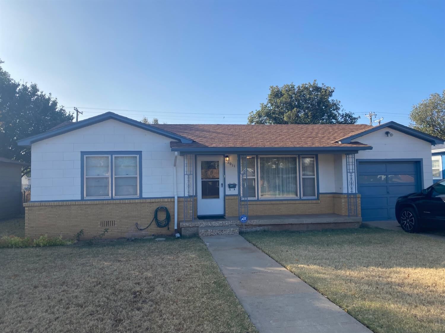 Property Photo: 3011 48th Street TX 79413