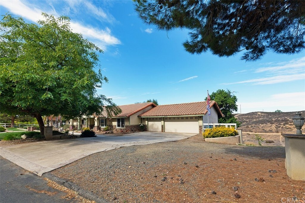 Property Photo:  30758 Del Rey Road  CA 92591 