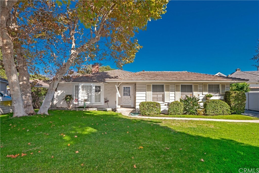 Property Photo:  1101 Drake Road  CA 91007 