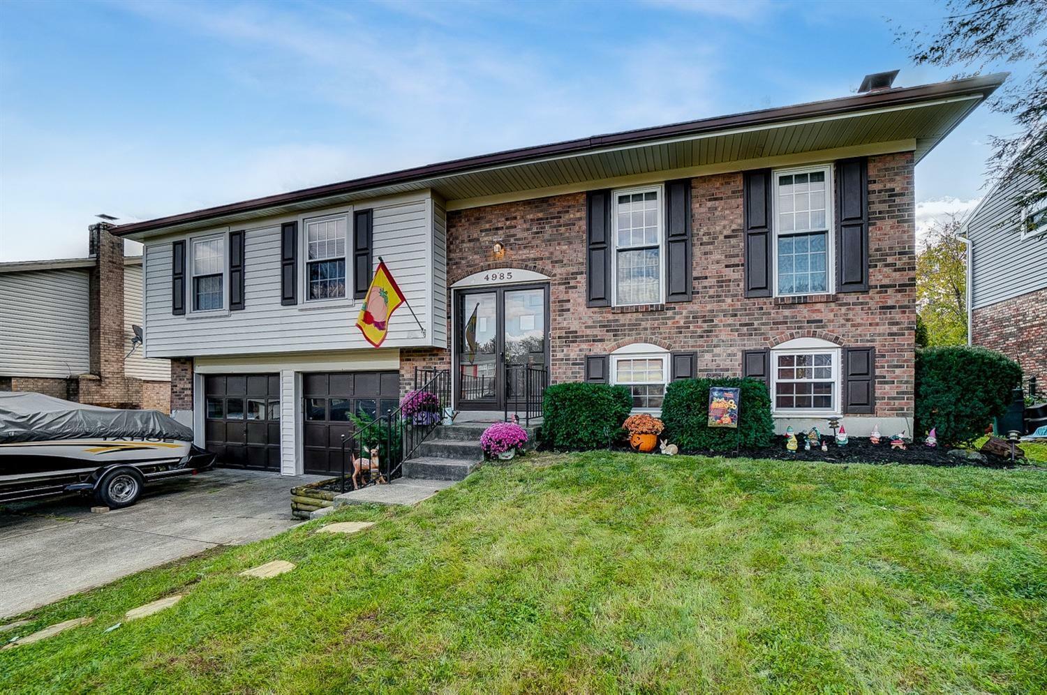 Property Photo: 4985 Troubador Ct OH 45238
