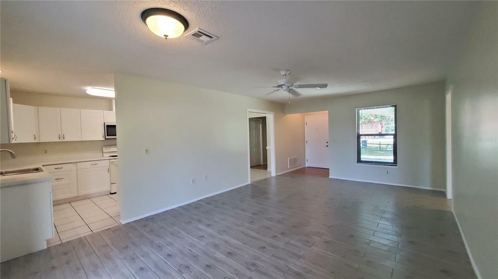 Property Photo:  559 Elliott Street  FL 34223 