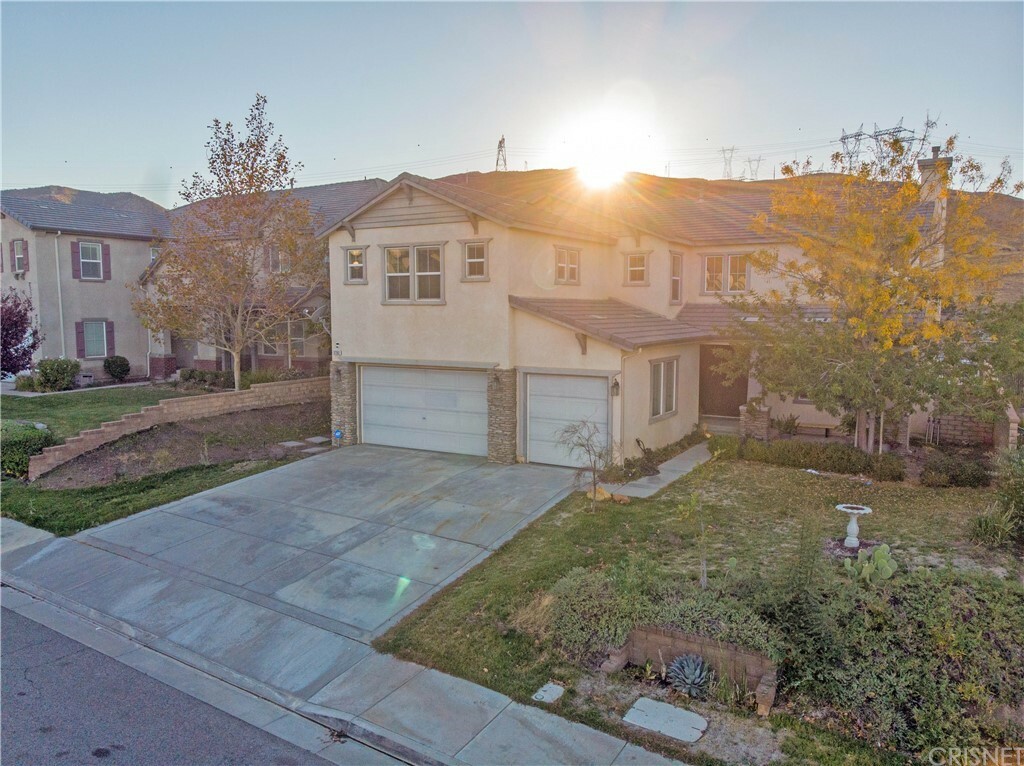 Property Photo: 37361 Paintbrush Drive CA 93551