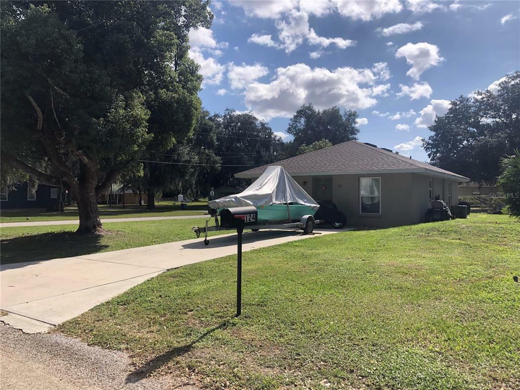 Property Photo:  124 8th Street NE  FL 33841 