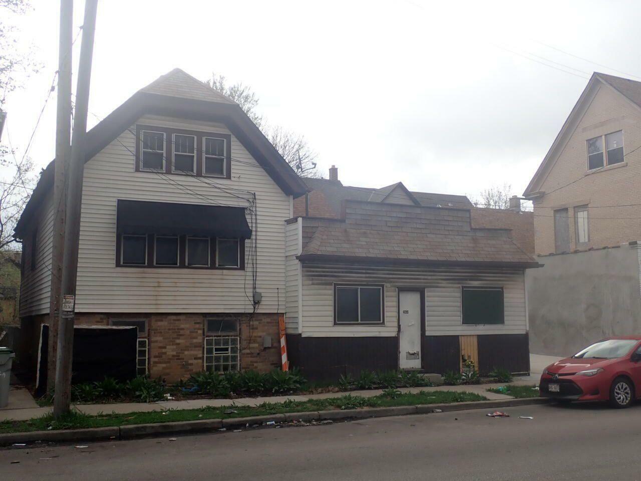 Property Photo: 2068 S 16th St A WI 53204