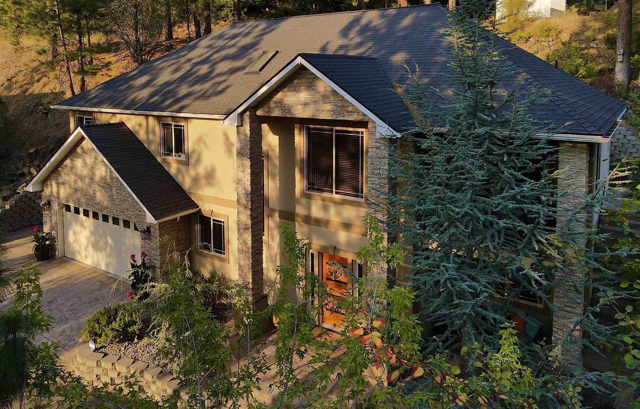 Property Photo:  4212 W Arrowhead Rd  WA 99208 