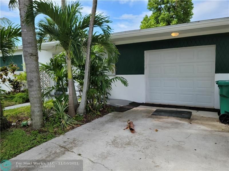 Property Photo:  13800 E Madison St  FL 33176 