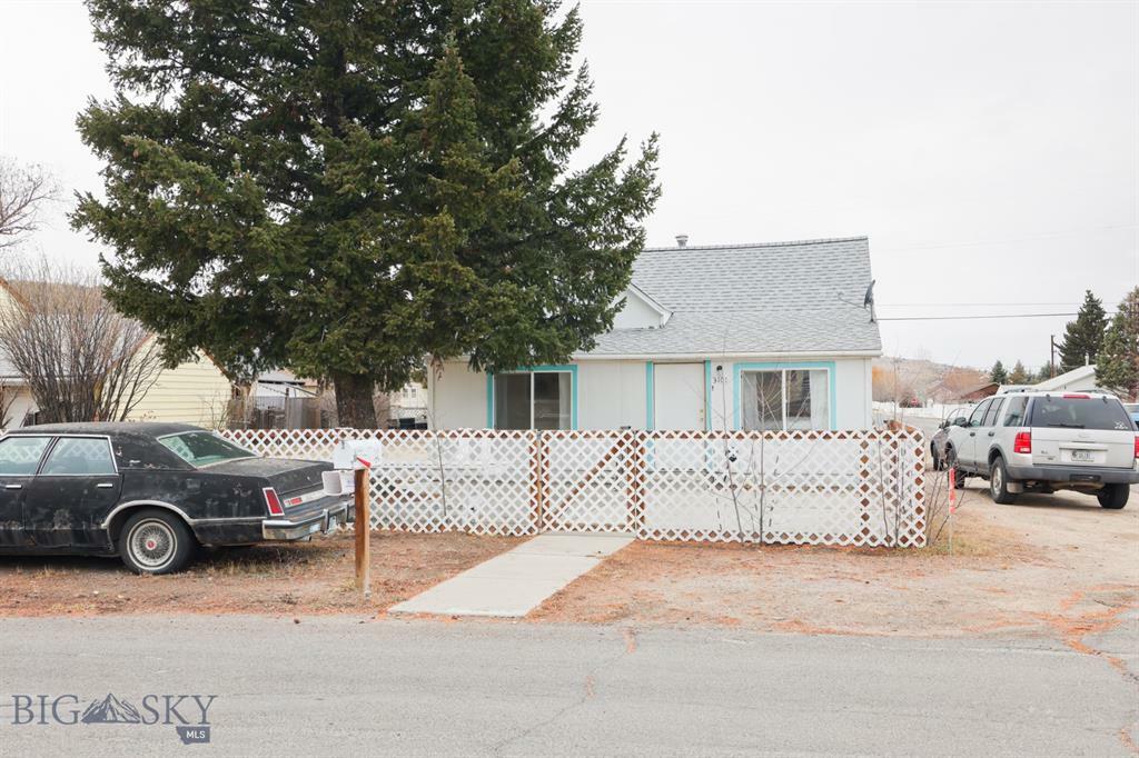 Property Photo:  3101 Paxson Avenue  MT 59701 