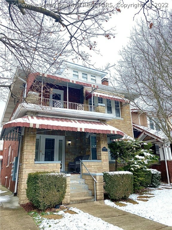 Property Photo: 1628 Quarrier Street WV 25311