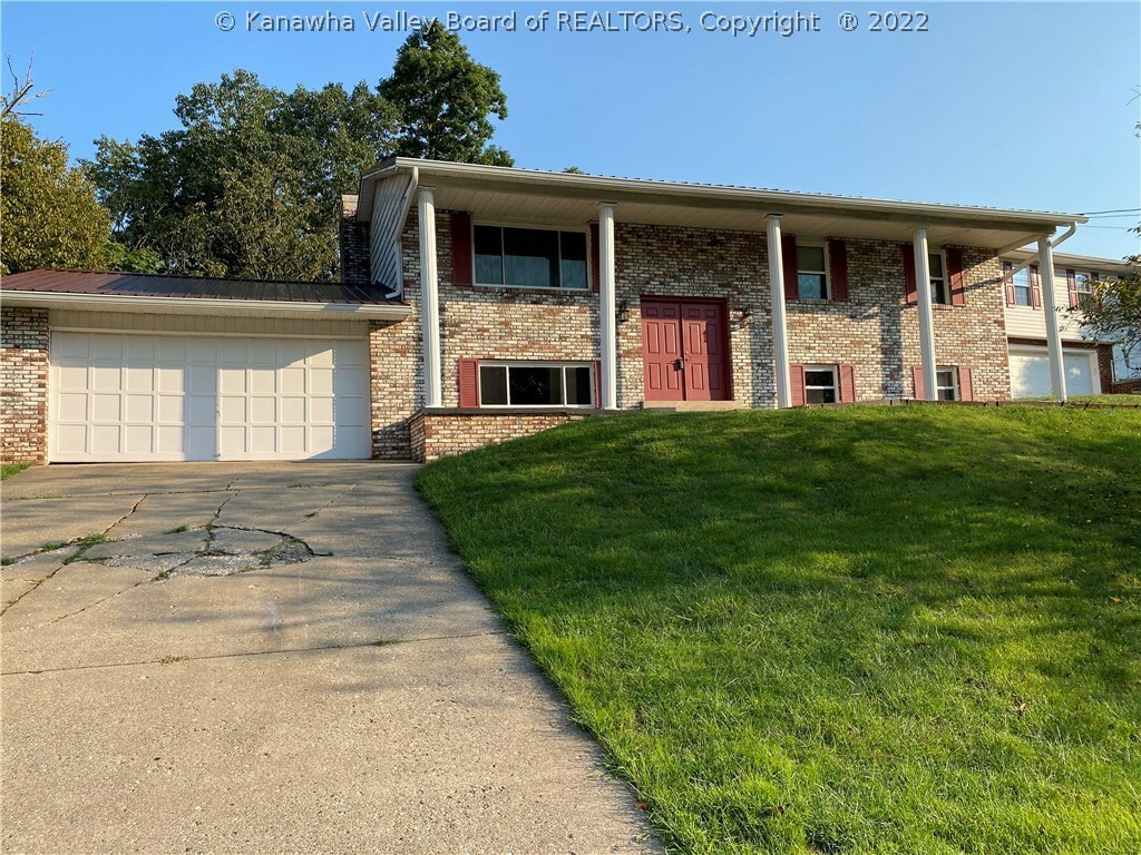 Property Photo: 206 Spruce Lane WV 25159