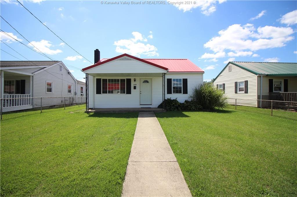 Property Photo: 2355 Grant Avenue WV 25177