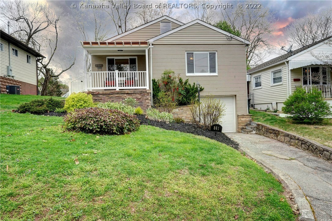 Property Photo: 861 Hudson Street WV 25177