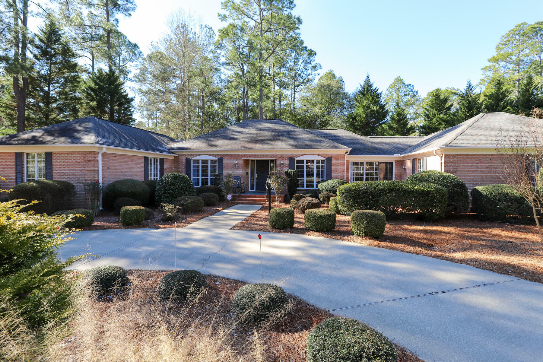 Property Photo: 375 Oakmont Circle NC 28374