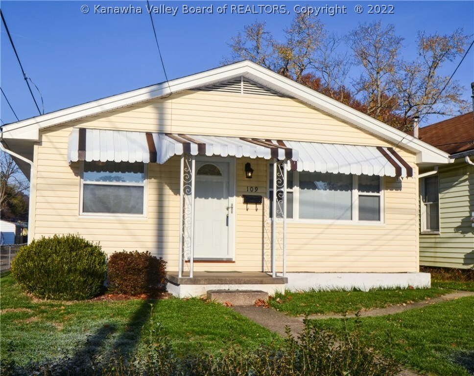 Property Photo: 109 18th Street WV 25064