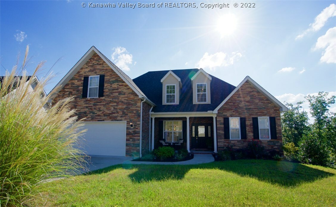 Property Photo: 195 Wynterhall Lane WV 25309