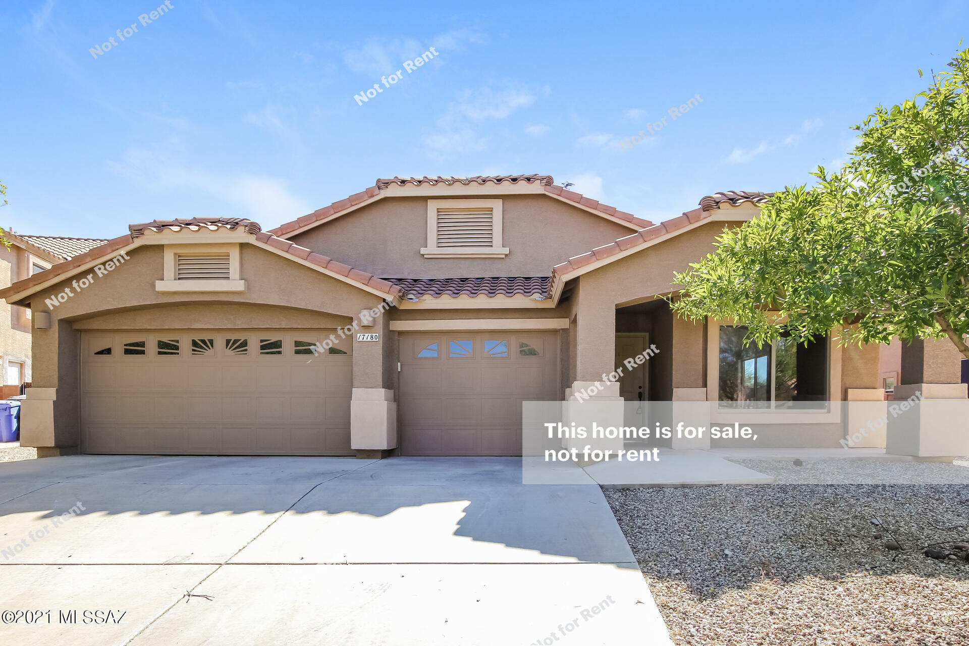 Property Photo: 17180 S Scarlet Cliff Place AZ 85641