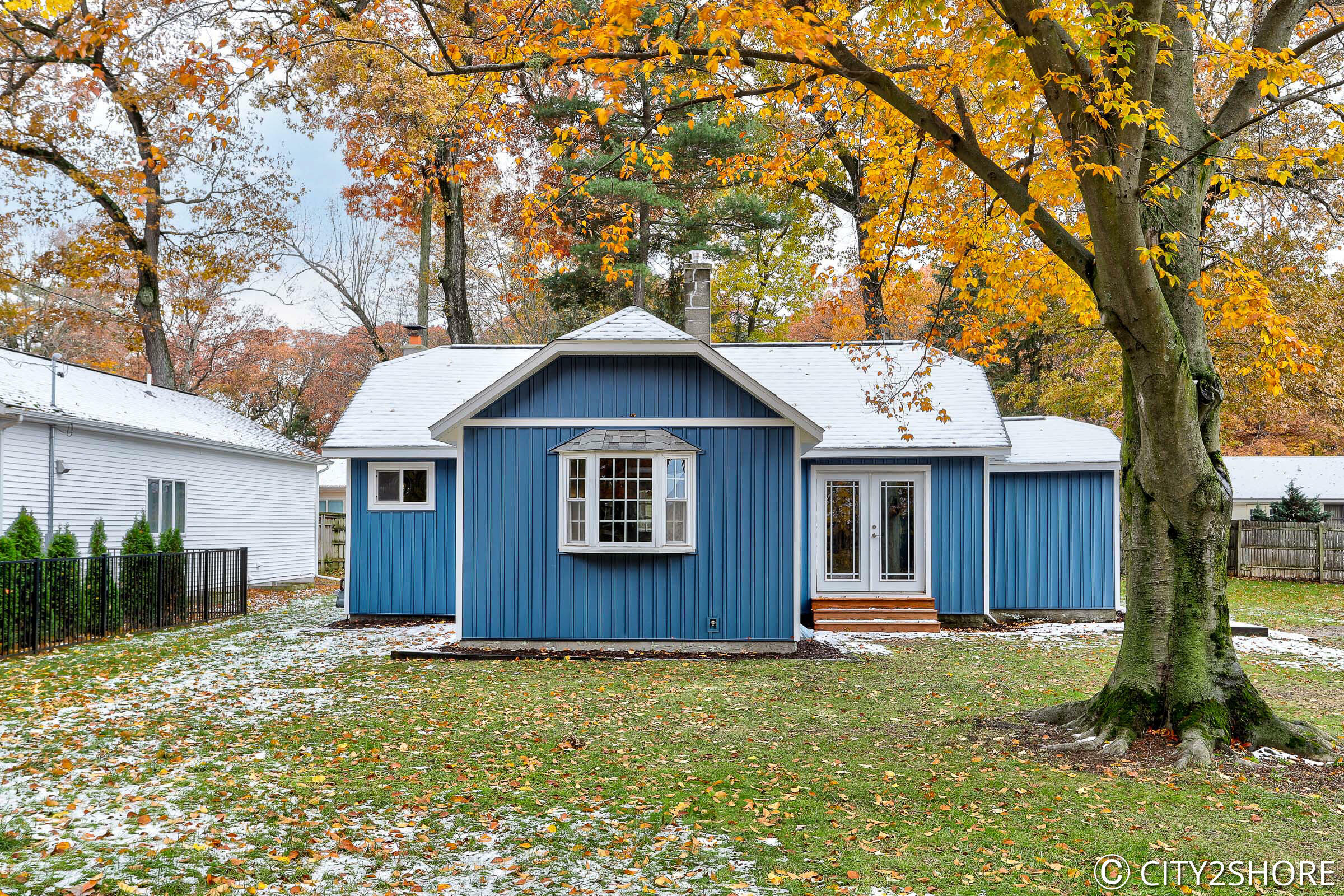 Property Photo: 15242 152nd Avenue MI 49456