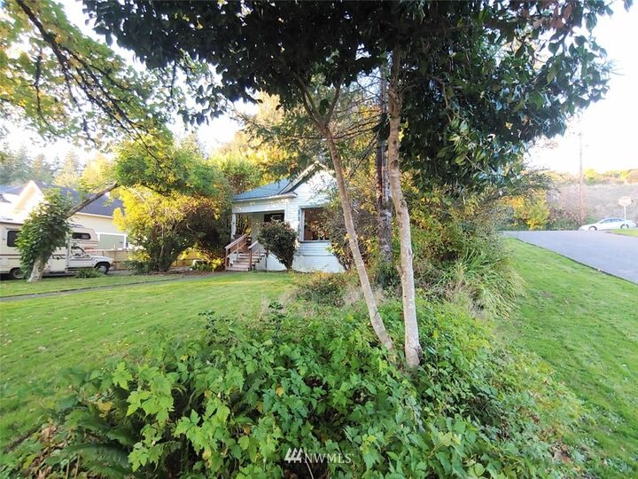 Property Photo: 434 Hanna Avenue WA 98520